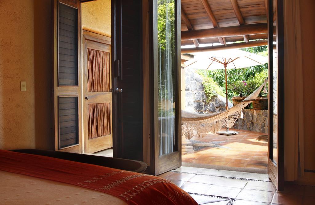 Hotel Casa Don Francisco Ixtapa  Kültér fotó