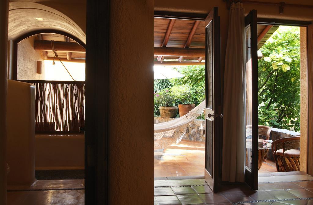 Hotel Casa Don Francisco Ixtapa  Kültér fotó