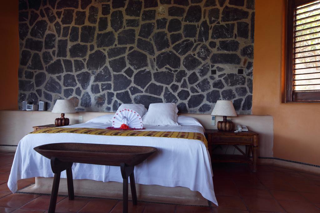 Hotel Casa Don Francisco Ixtapa  Kültér fotó