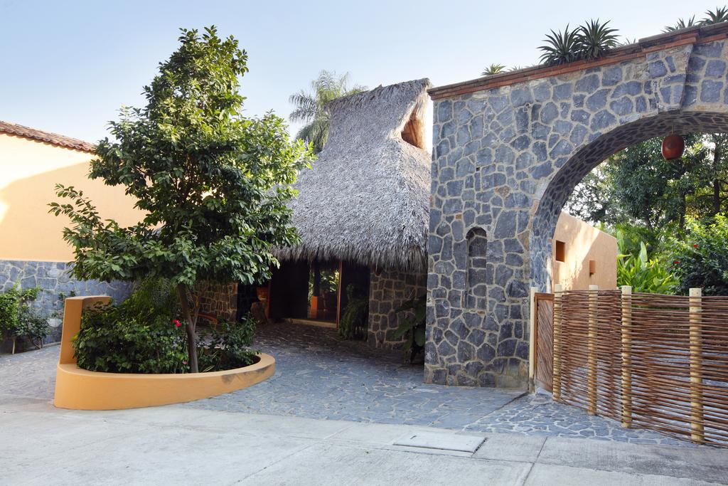Hotel Casa Don Francisco Ixtapa  Kültér fotó